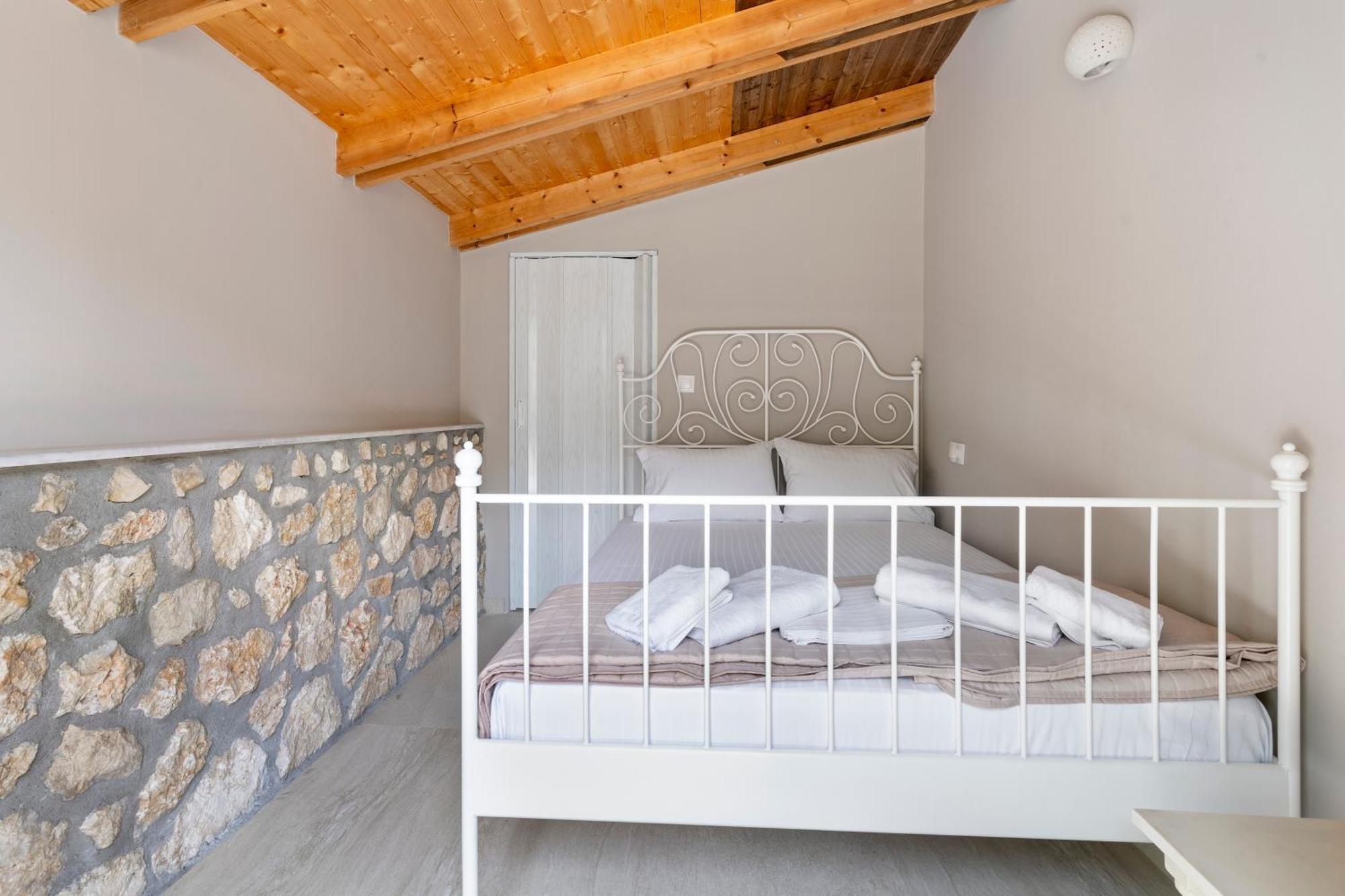 فيلا Marcon Stone House نِكيانا المظهر الخارجي الصورة